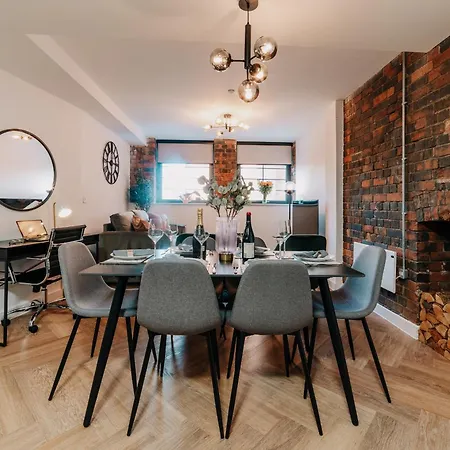 Grade Ii Stunning Living, Centre, Fast Wifi, Families, Contractors Appartamento *