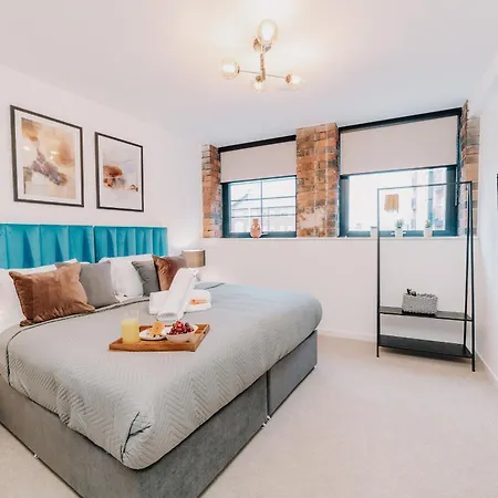 Grade Ii Stunning Living, Centre, Fast Wifi, Families, Contractors *